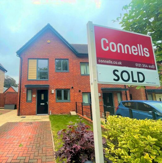 2 Bedroom House To Rent In Sir Benjamin Stone Way, Birmingham, B23