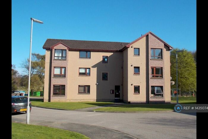 2 Bedroom Flat To Rent In Persley Den, Aberdeen, AB21