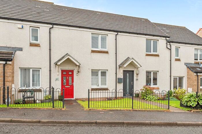2 Bedroom Terraced House For Sale In Leyland Road, Bathgate, EH48