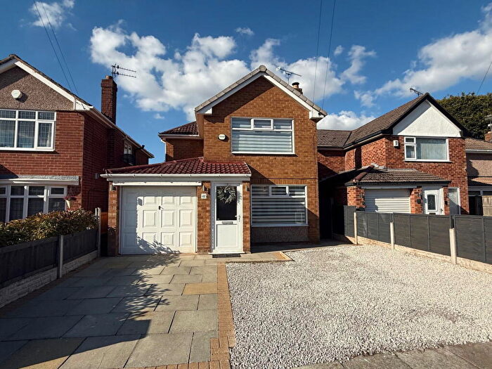 3 Bedroom Detached House For Sale In Ambleside Close, Bromborough, CH62