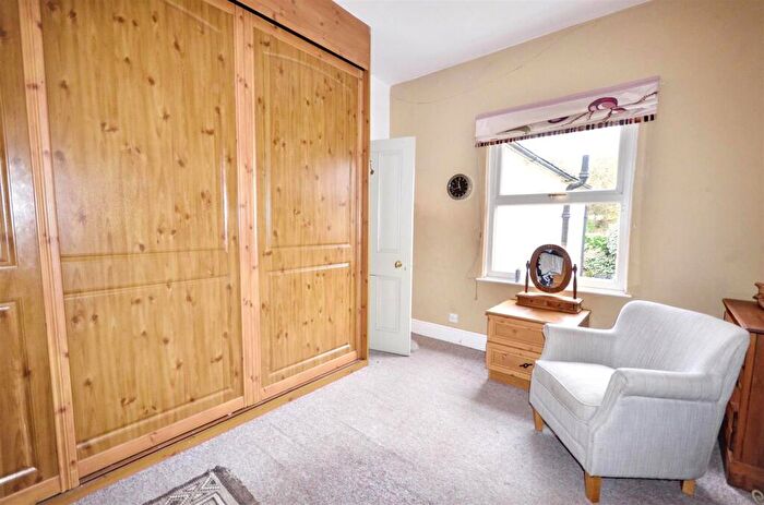 3 Bedroom Terraced House For Sale In Newcastle Road, Stone, ST15 - Photo 9