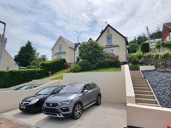 3 Bedroom Cottage For Sale In Westgate Terrace, Launceston, PL15