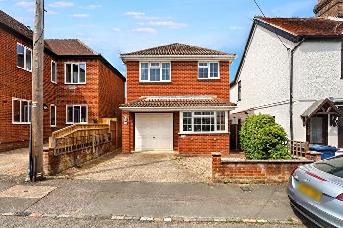 3 Bedroom Detached House For Sale In Pineapple Road, Amersham, HP7