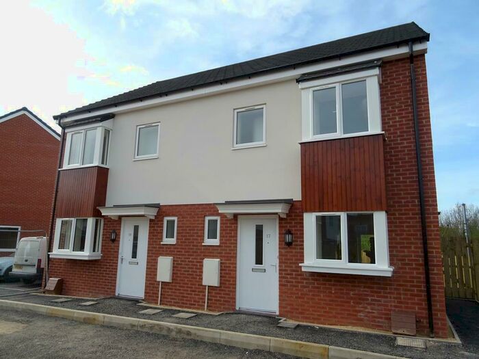 3 Bedroom Semi-Detached House To Rent In Champion Way, Britannia Gate, MK42