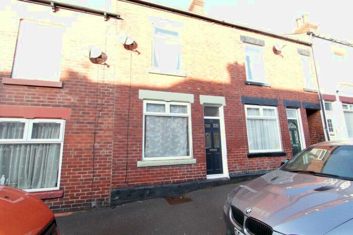 3 Bedroom Terraced House To Rent In Helmton Road, Sheffield, S8