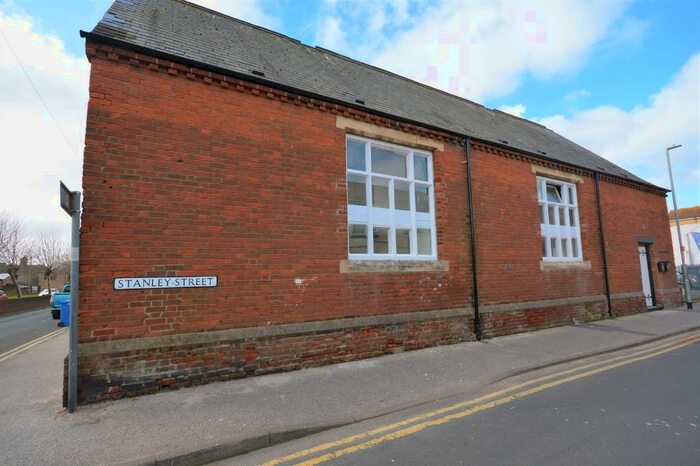 1 Bedroom Maisonette To Rent In Stanley Street, Lowestoft, Suffolk, NR32