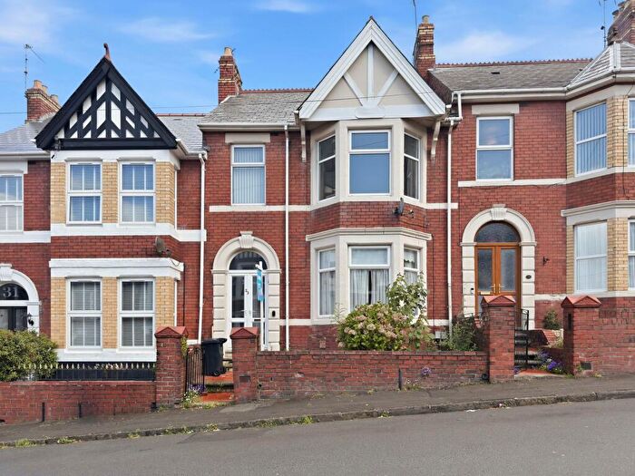 2 Bedroom Flat For Sale In Richmond Road, Newport, NP19