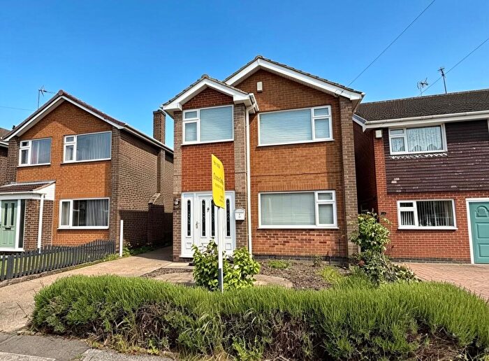 3 Bedroom Detached House For Sale In Castle Close, Calverton, Nottingham, NG14