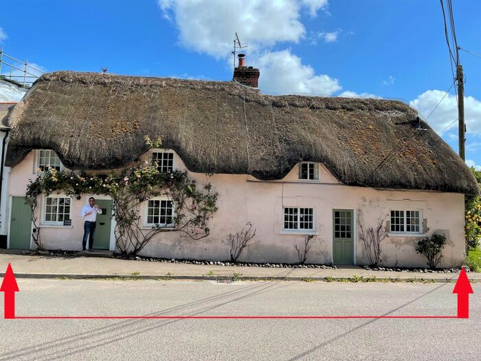 3 Bedroom Property For Sale In The Pound, Haxton, Salisbury, SP4