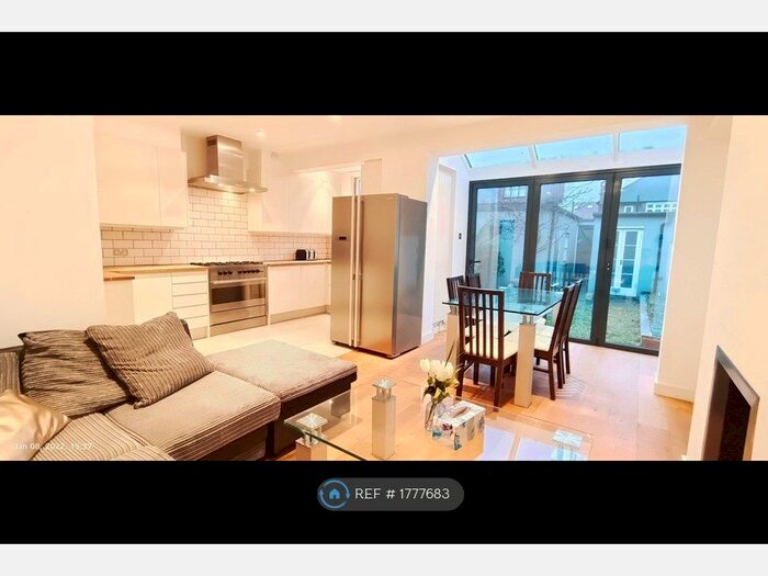 4 Bedroom Terraced House To Rent In Park View, London, W3