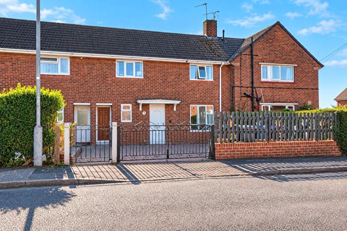 3 Bedroom Terraced House For Sale In West Close, Keyworth, Nottingham, NG12