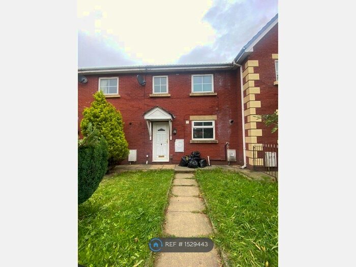 3 Bedroom Semi-Detached House To Rent In Warrington Road, Prescot, L34