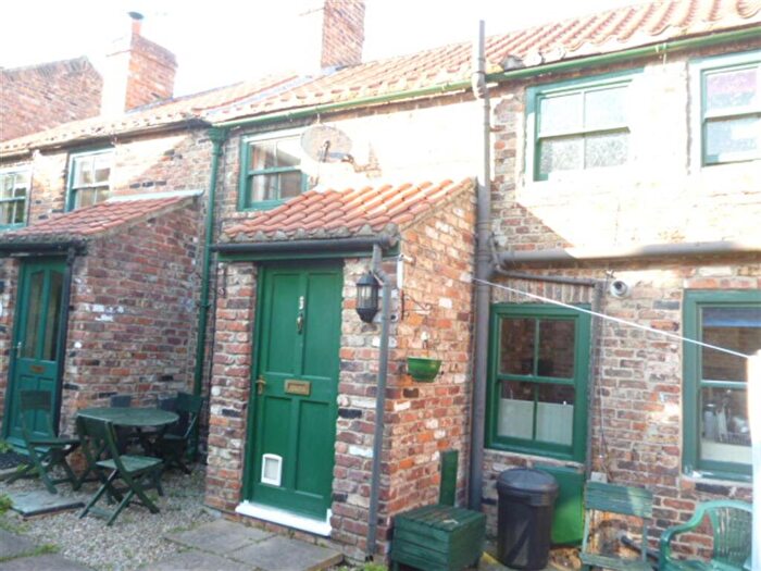 1 Bedroom Terraced House To Rent In Metcalfe Court, North Street, Ripon, HG4