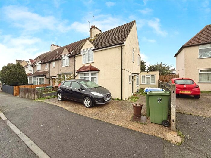 3 Bedroom End Of Terrace House For Sale In Maiden Lane, Crayford, Dartford, DA1