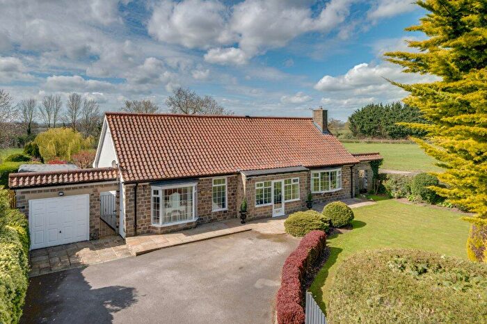 4 Bedroom Bungalow For Sale In West Field Lane, Arkendale, Knaresborough, North Yorkshire, HG5
