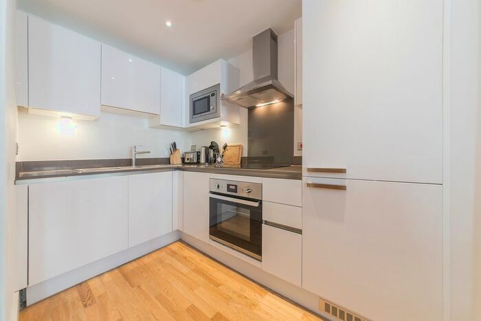 1 Bedroom Flat To Rent In Dundas Court, Dowells Street, Greenwich, London, SE10