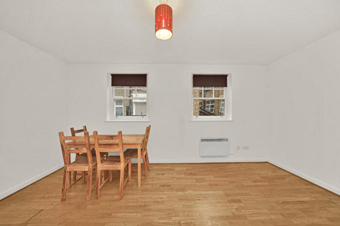 1 Bedroom Apartment To Rent In Commercial Road, London, E1