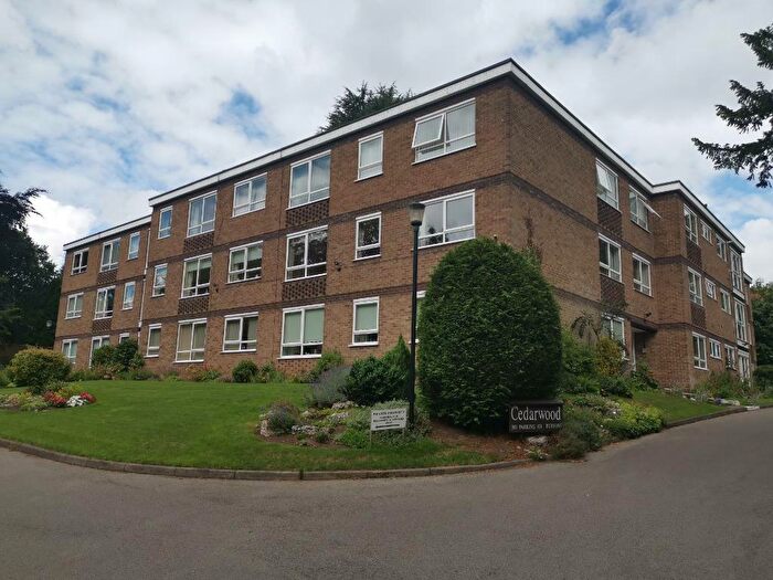 3 Bedroom Flat To Rent In Four Oaks Road, Four Oaks, Sutton Coldfield, B74