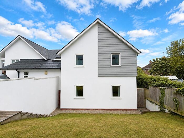 2 Bedroom Flat For Sale In Wynford Gardens, Bovemoors Lane, Exeter, EX2