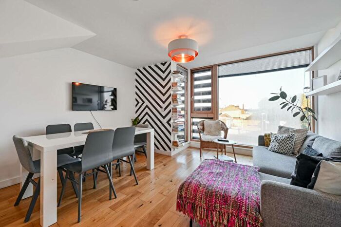 2 Bedroom Flat To Rent In Deptford High Street, Deptford, London, SE8