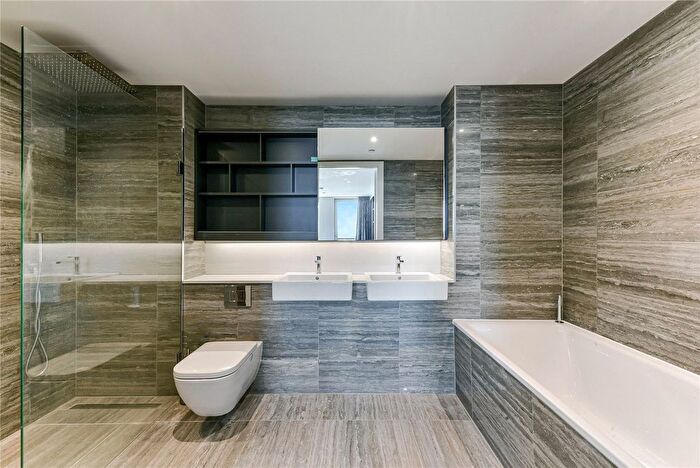 3 Bedroom Flat To Rent In Southwark Bridge Road, London, SE1