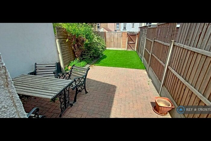 2 Bedroom Terraced House To Rent In William Street, Grays, RM17
