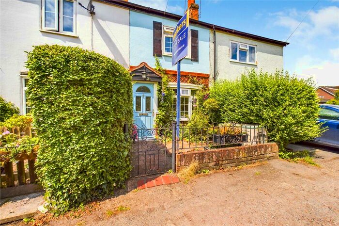 2 Bedroom Terraced House For Sale In Kennet Cottages, Pingewood Road North, Burghfield, RG30