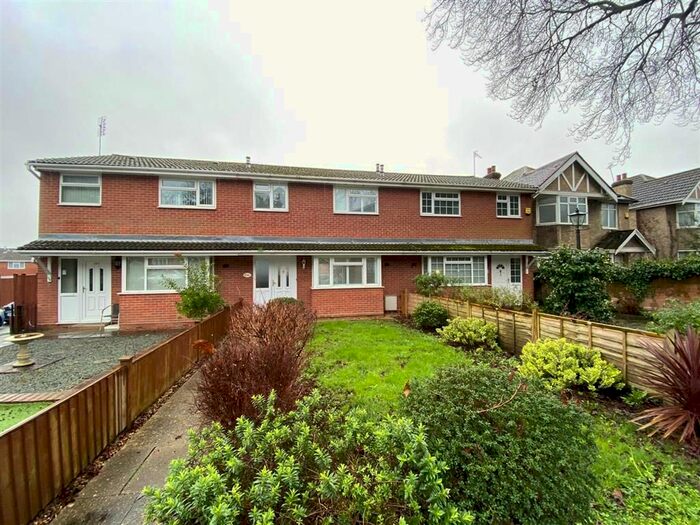 3 Bedroom Property To Rent In Regents Park Road, Southampton SO15