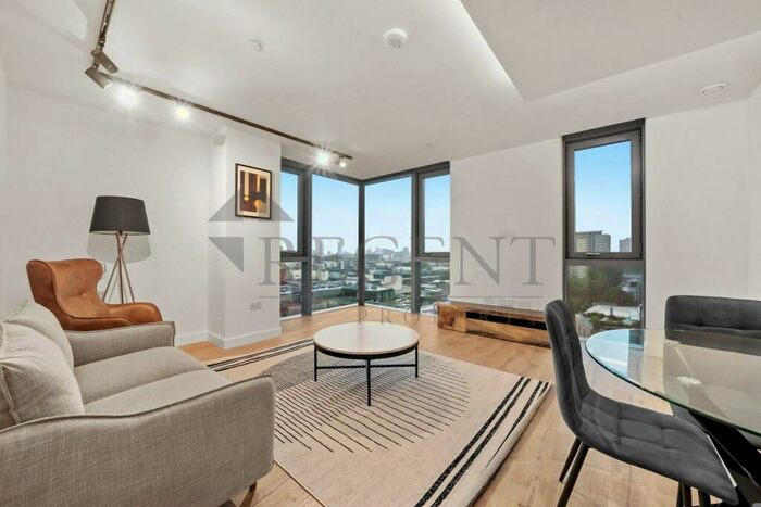 2 Bedroom Apartment To Rent In Carrara Tower, Bollinder Pl, City Rd, EC1V