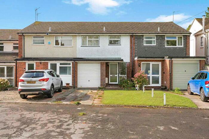 3 Bedroom Terraced House For Sale In London Road, Wheatley, OX33