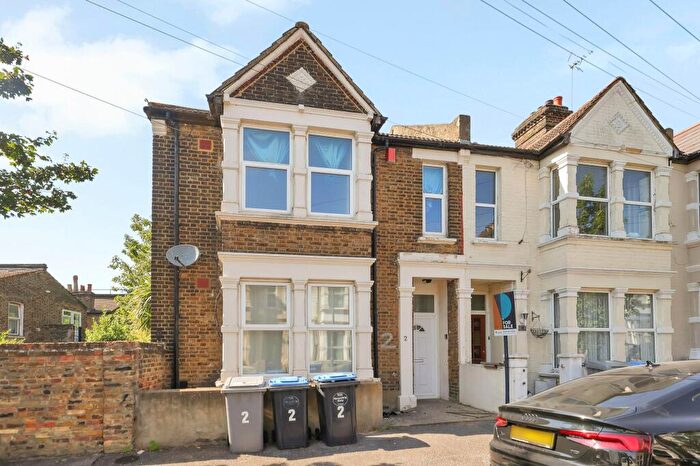 4 Bedroom End Of Terrace House For Sale In Minet Gardens, London, NW10