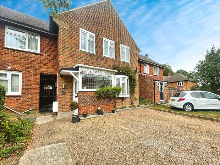 4 Bedroom Terraced House For Sale In Coates Way, Watford, Hertfordshire, WD25