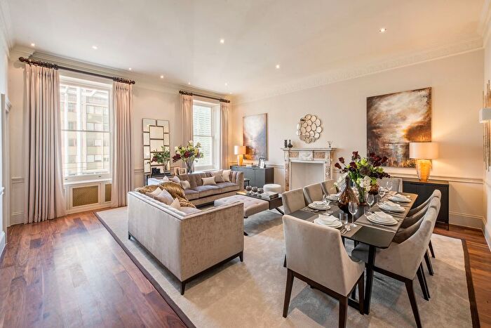 3 Bedroom Flat To Rent In Princes Gate, SW7
