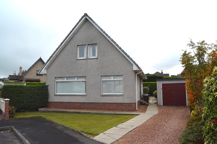 4 Bedroom Detached House For Sale In Kestrel Drive, Brightons, FK2
