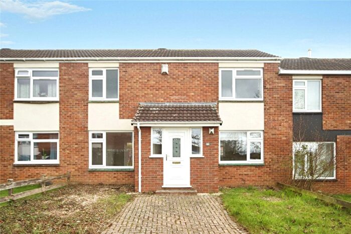 3 Bedroom Detached House For Sale In Bossington Drive, Taunton, Somerset, TA2