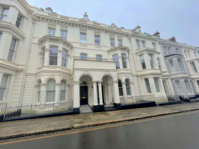 2 Bedroom Flat To Rent In Elliot Street, The Hoe, Plymouth, PL1