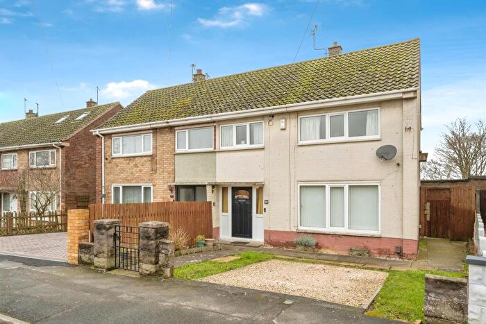 3 Bedroom Semi Detached House For Sale In Brocklesby Road, Scunthorpe, DN17