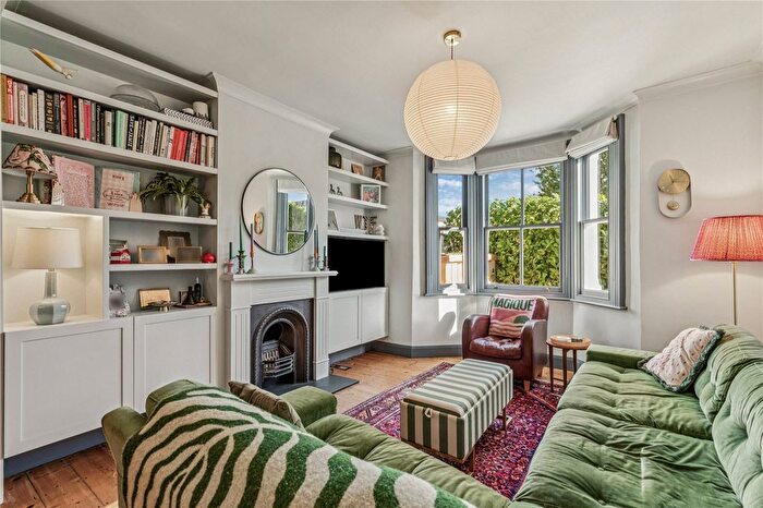 4 Bedroom End Terrace House For Sale In Balham Grove, SW12