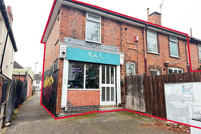 4 Bedroom Flat For Sale In Southfields Drive, Leicester, LE2
