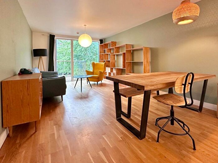 2 Bedroom Apartment To Rent In Adelaide Wharf, Queensbridge Road, Hackney, London, E2