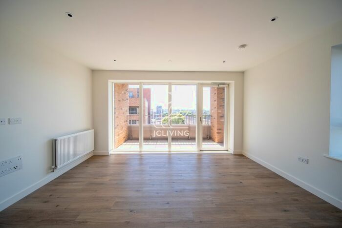 2 Bedroom Flat To Rent In Mary Neuner Road, London, N8