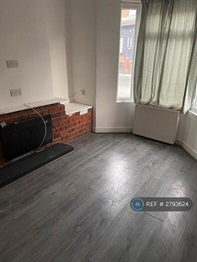 3 Bedroom Terraced House To Rent In Farm Road, Oldbury, B68