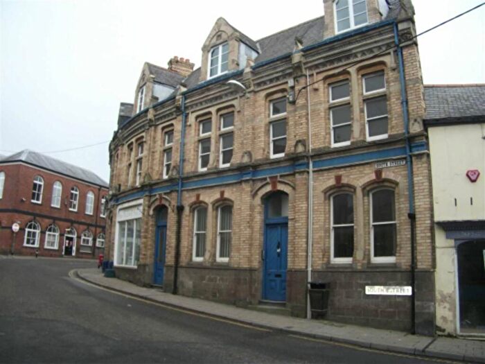 1 Bedroom Flat To Rent In Floor Flat, South St, South Molton, EX36