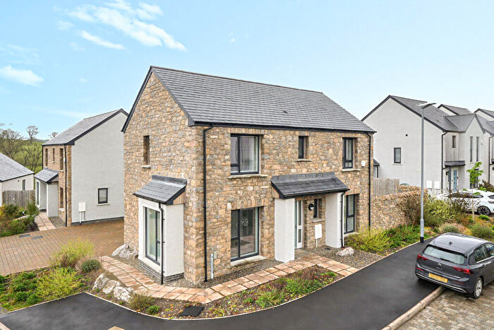 3 Bedroom Detached House For Sale In Oakfield Park, Kirkby Lonsdale, LA6