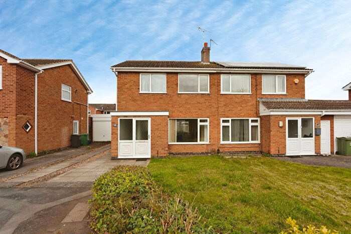 3 Bedroom Semi Detached House For Sale In Howard Close, Loughborough, Leicestershire, LE11