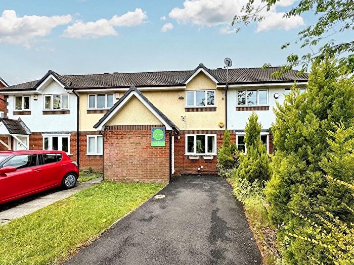 2 Bedroom Terraced House For Sale In River View Close, Prestwich, M25