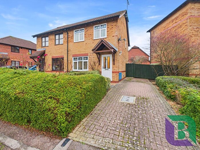 3 Bedroom Semi Detached House For Sale In Mithras Gardens, Wavendon Gate, MK7