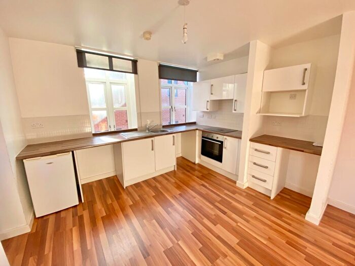 1 Bedroom Apartment To Rent In Clyde Court, Leicester, LE1