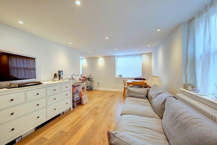 1 Bedroom Flat To Rent In Lower Richmond Road, London, SW15