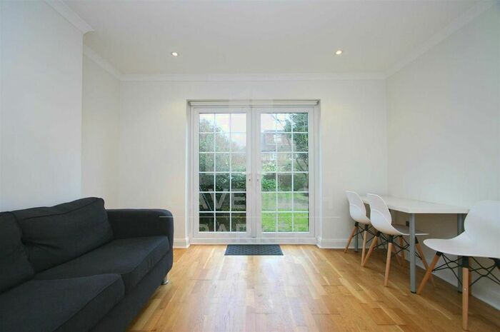 1 Bedroom Flat To Rent In Greenfield Gardens, Cricklewood, London, NW2